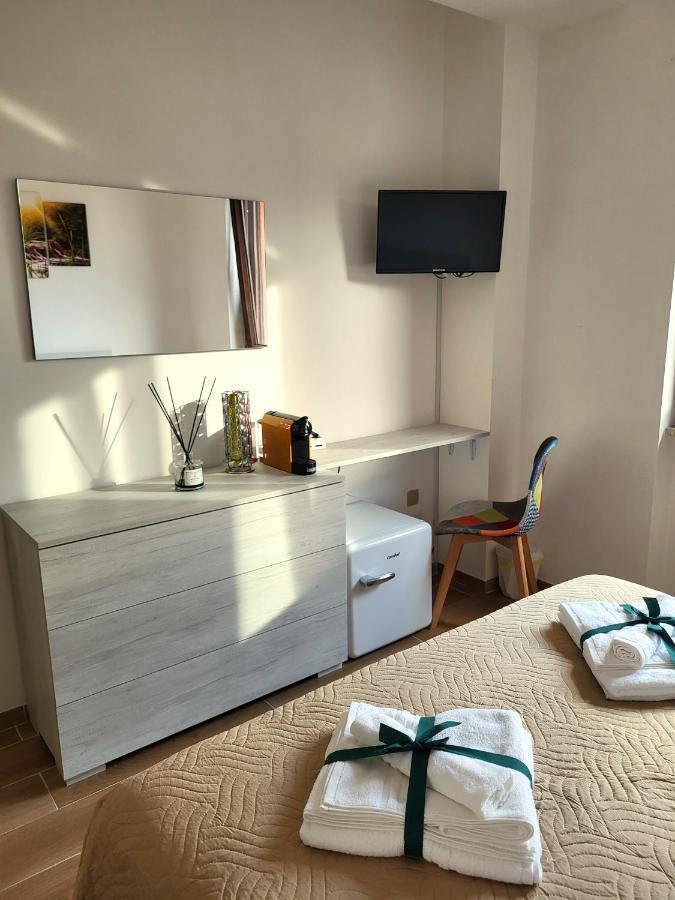 Di Gioia Home B&B Козенца Экстерьер фото